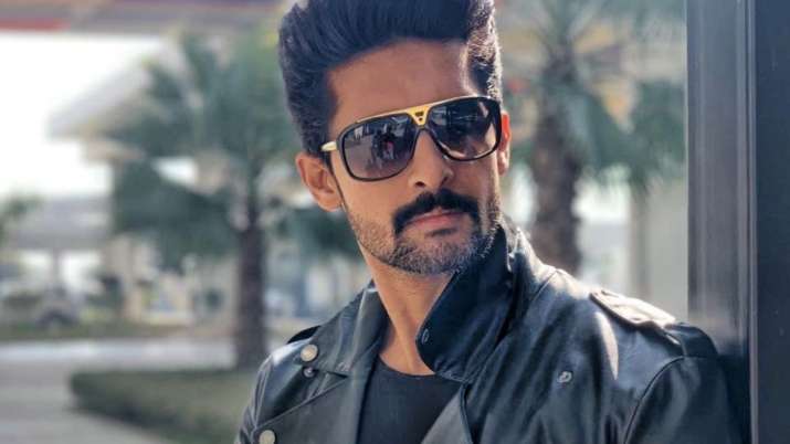Ravi Dubey Turns Producer Apart From Singing For Music Video Rubaru | India  Forums